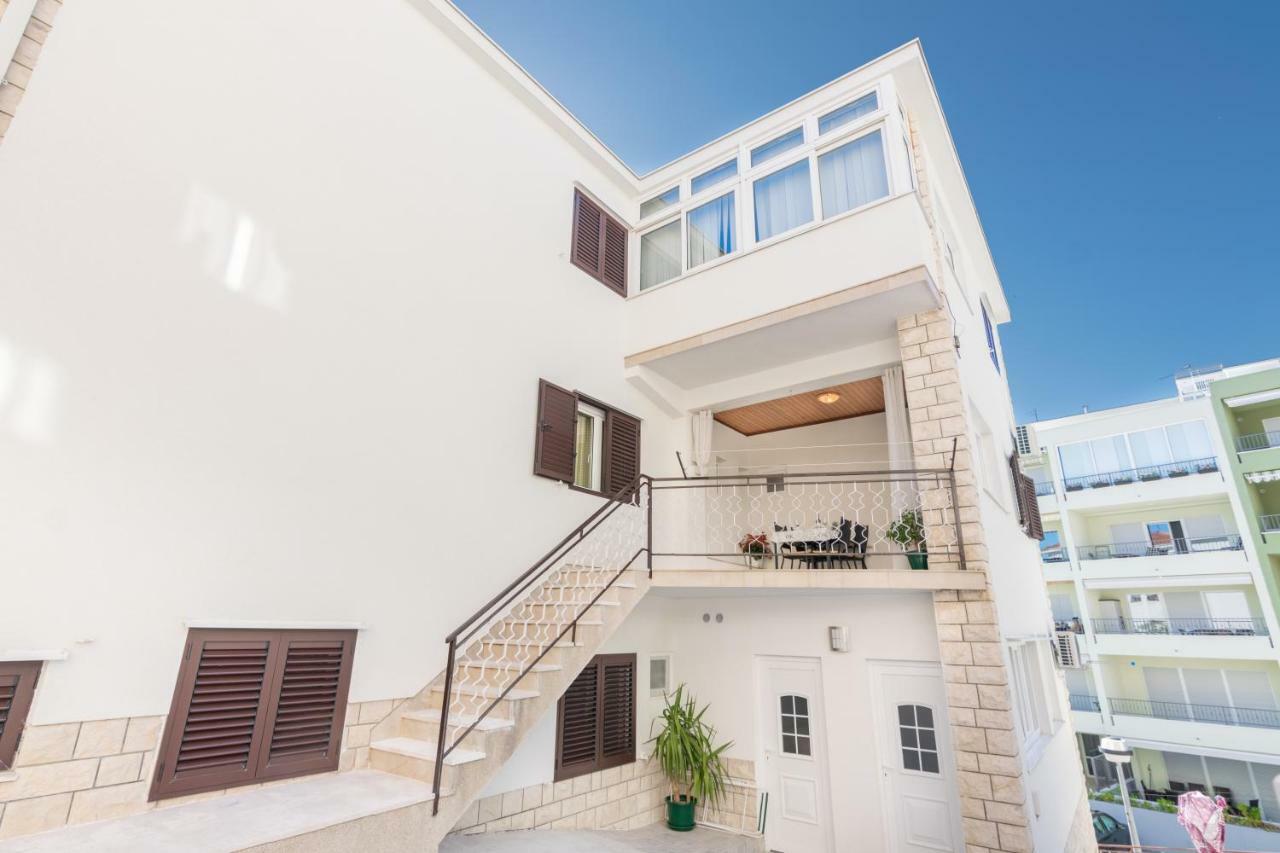 Apartment Holiday ماكارسكا المظهر الخارجي الصورة