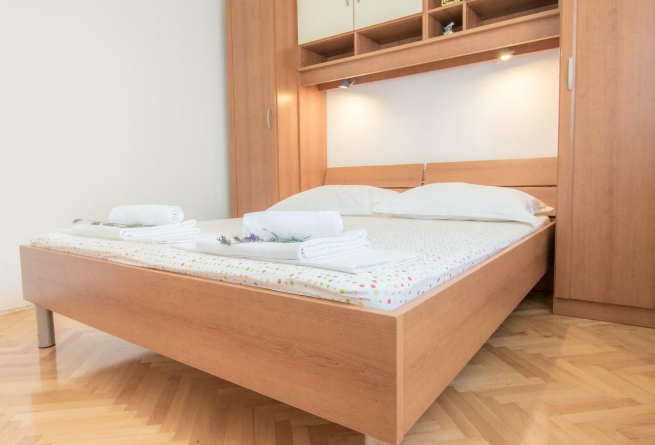 Apartment Holiday ماكارسكا المظهر الخارجي الصورة